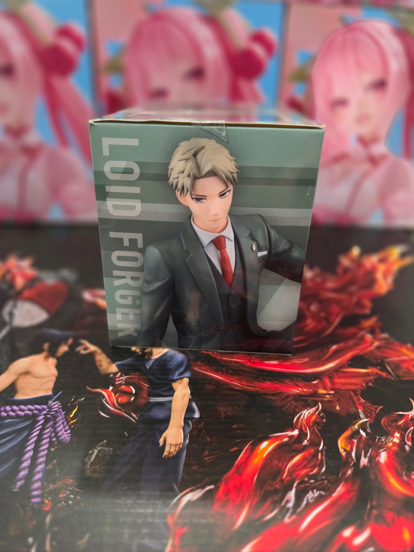 (LAST COPY)Loid Forger G.E.M Series Megahouse figure