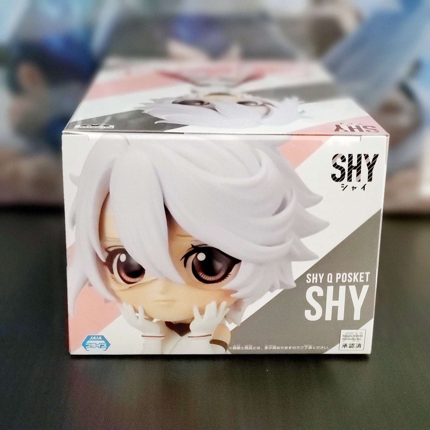 Q posket Shy shy